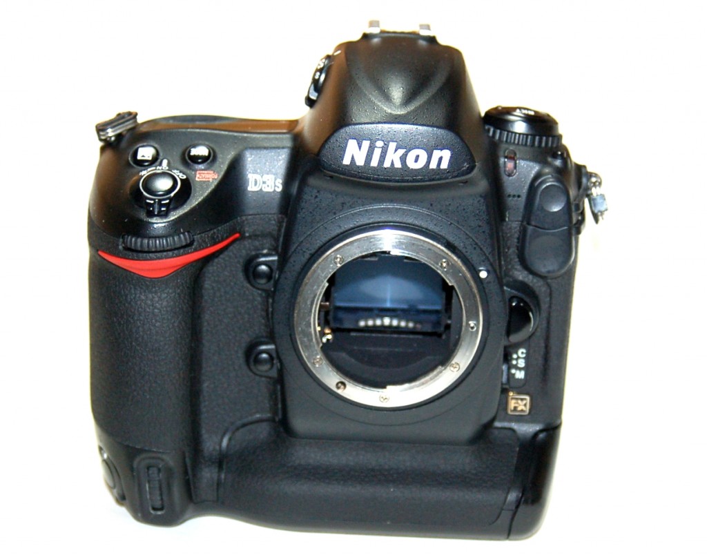 壊れたNikon D3s ニコン一眼レフカメラ買取ました！