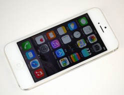 SoftBank iPhone5 64GB 白 MD663J/A買取ました！