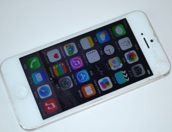 画面割れSoftBank iPhone5 16GB買取ました！ホワイト MD298J/A
