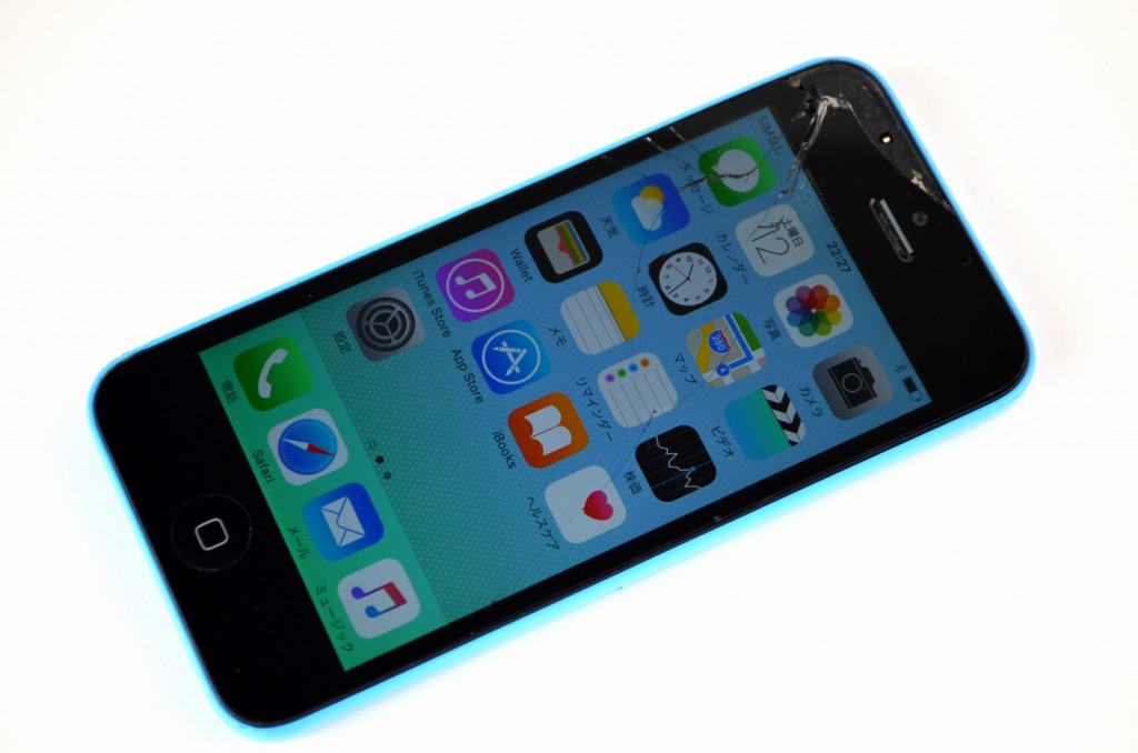 画面割れiPhone5c 16GB買取ました！SoftBank ブルー ME543J/A