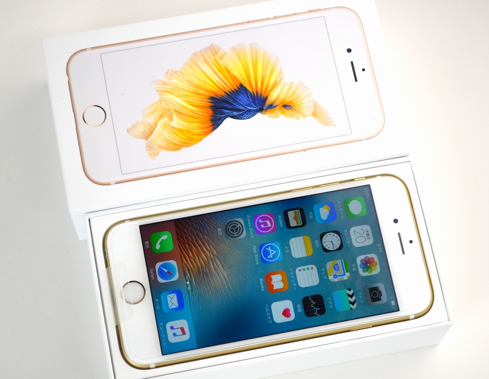 ドコモ Apple iPhone6s 128GB ゴールド MKQV2J/A