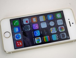 中古docomo iPhone5s買取ました！64GB ME340J/A ゴールド