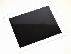 壊れたiPad2買取ました！16GB ホワイト Wi-Fiモデル