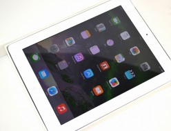 壊れたiPad2買取ました！Wi-Fi+3G 64GB MC984J/A ホワイト