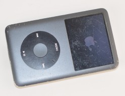 壊れたiPod classic 160GB買取ました！