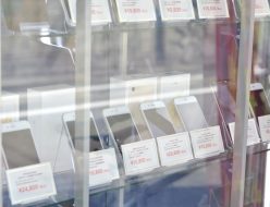 中古品・ジャンク品のiPhone・スマホを店頭にて販売中です！ジャンク品ジャパン福岡本店